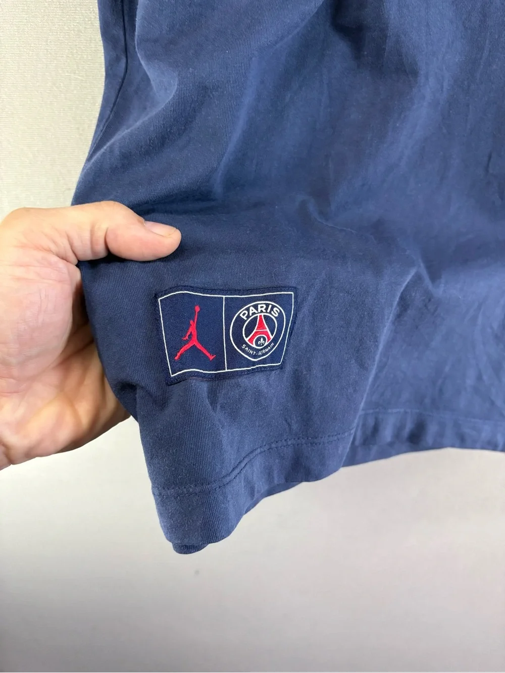 Nike AIR JORDAN x PARIS Saint Germain PSG Graphic T Shirt Navy Blue Size SMALL